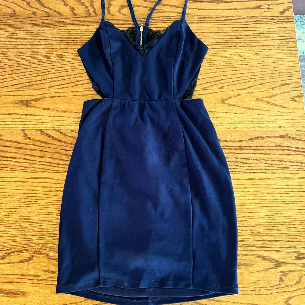 Lush mini women’s dress. Navy with black lace back. Open back. Size XS.